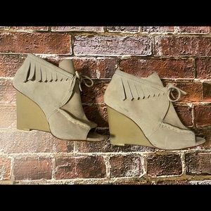 EUC 10 Crosby Derek Lam Open Toe Booties SZ 9